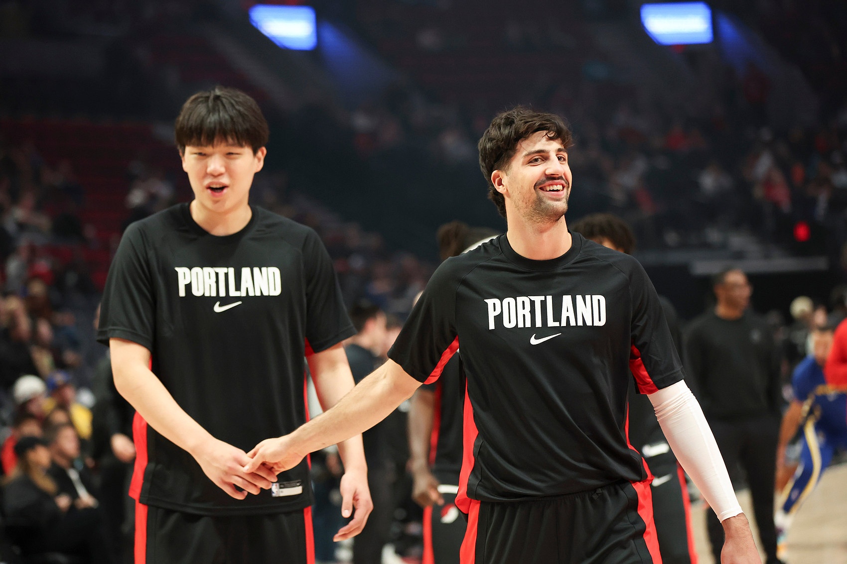 乐鱼官网app-明日战湖人！阿夫迪亚小概率出战 格兰特霍勒迪杨瀚森出战成疑