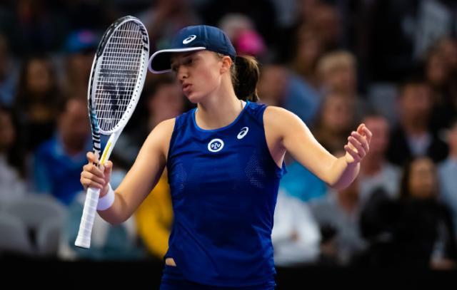 体育直播-斯瓦泰克无缘总决赛决赛 对前十15连胜惨遭终结